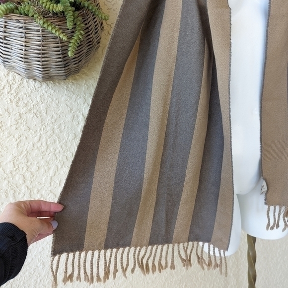 Anichini‎ wool scarf - Picture 4 of 4